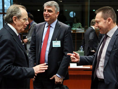 ΕΕ: Φόρος στις χρηματοπιστωτικές συναλλαγές από το 2016