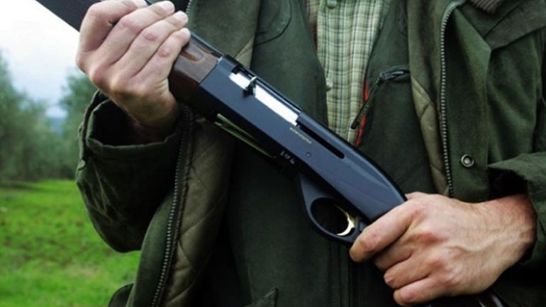 Φθιώτιδα: Πρόστιμο 60.000 ευρώ γιατί πυροβόλησε τα σκυλιά του γείτονα