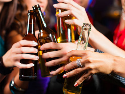 Αγρίνιο: Στο νοσοκομείο 13χρονος από κατανάλωση αλκοόλ