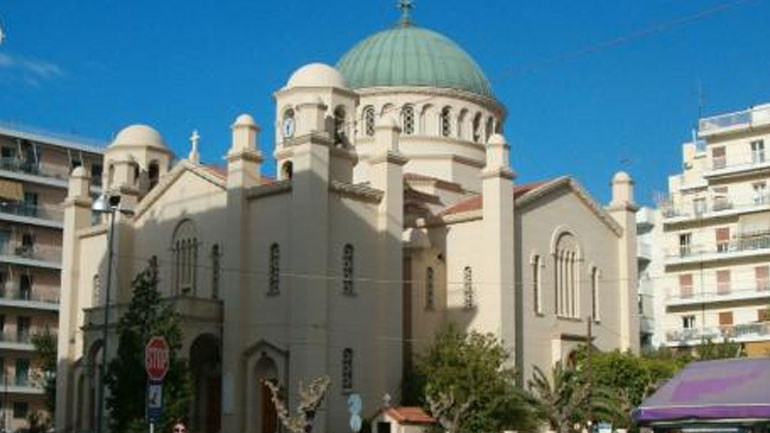 Πάτρα: Ιερέας διέκοψε τα 12 Ευαγγέλια… γιατί είχαν μπει πορτοφολάδες στην εκκλησία