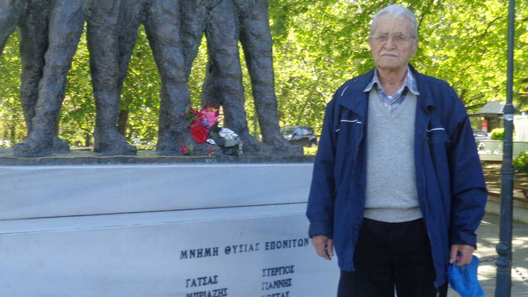 Πρωτομαγιά στα Τρίκαλα δίπλα στον Ήρωα αδερφό του