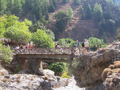 Η κακοκαιρία κλείνει πρόωρα το Φαράγγι της Σαμαριάς