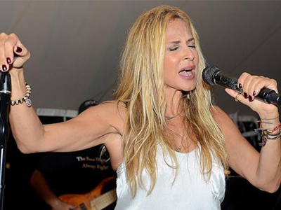 Άννα Βίσση: «Ετοίμασα δύο πλευρά σπασμένα…»