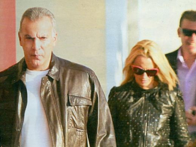 Νίκος Γκάλης: Βόλτα με την οικογένειά του