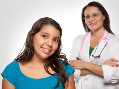 Τι πρέπει να περιμένουν οι έφηβες από την πρώτη τους επίσκεψη στον γυναικολόγο