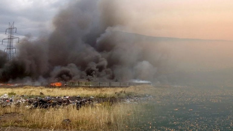 Φωτιά κοντά σε κατοικημένες περιοχές στο Ηράκλειο