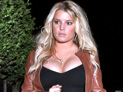 Η Jessica Simpson καθησυχάζει τα πλήθη