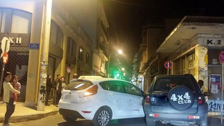 Σύγκρουση οχημάτων στο κέντρο της Καλαμάτας