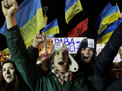 Δέσμευση για οικονομική βοήθεια προς το Κίεβο από την ομάδα των G-7