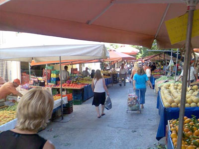Θεσσαλονίκη: Συλλήψεις για παρεμπόριο σε λαϊκή αγορά