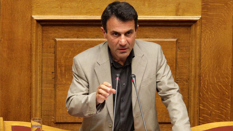 Λαπαβίτσας: «Η Λαϊκή Ενότητα δεν φοβάται να θέσει θέμα εξόδου από το ευρώ»