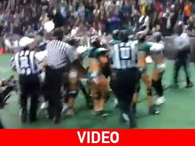 Τα κορίτσια παίζουν… ξύλο!