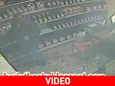 Κάμερα κατέγραψε αιματηρή ληστεία σε βενζινάδικο