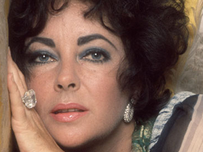Σε δημοπρασία τα κοσμήματα της Liz Taylor