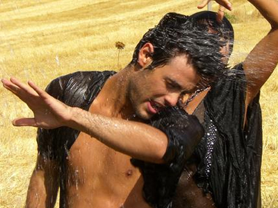 Κώστας Μαρτάκης: «Η ομορφιά μού άνοιξε πόρτες»