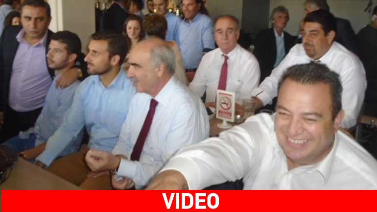 Σε κεντρικό καφέ της Κοζάνης ο Ευάγγελος Μεϊμαράκης