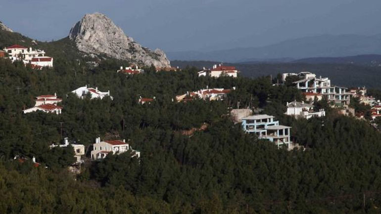 Γεμίζει με αυθαίρετα κτίσματα η Μεσσηνία