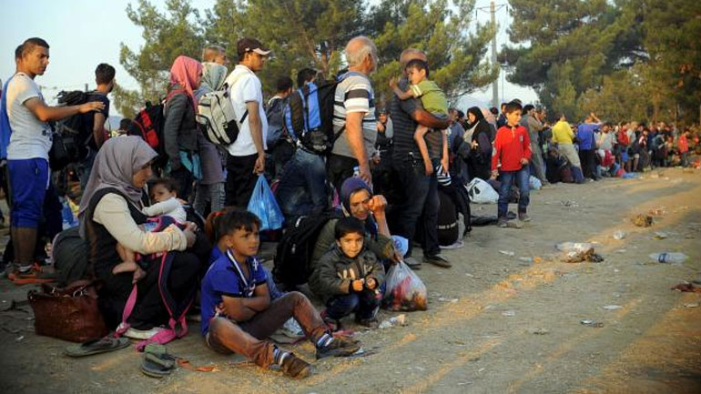 ΠΓΔΜ: Επιτράπηκε η είσοδος των προσφύγων – Το πρωί του Σαββάτου θα συνεχιστεί η ροή