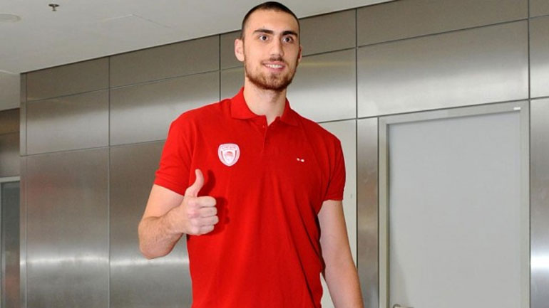 Μιλουτίνοφ: «Αντίπαλοι μόνο όταν αρχίσει το πρωτάθλημα»