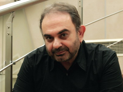 Σάκης Μπουλάς: Υπέγραψε και πάει Κύπρο