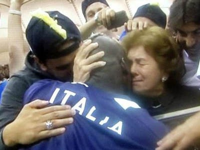 Η Σίλβια Μπαλοτέλι αποκαλύπτει τον «άλλο» Μάριο