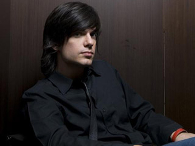 Μύρωνας Στρατής: Γιατί επιλέγει τη Συνατσάκη για τα video clip του;