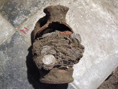 Νάξος: Βρέθηκαν ενετικά νομίσματα