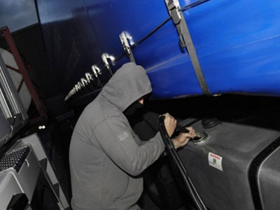 Προσπάθησαν να κλέψουν πετρέλαιο αλλά έπεσαν σε μπλόκο