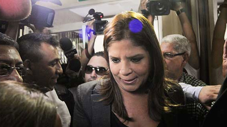 Η αντιπρόεδρος του Κογκρέσου της Ονδούρας σε κατ’ οίκον κράτηση