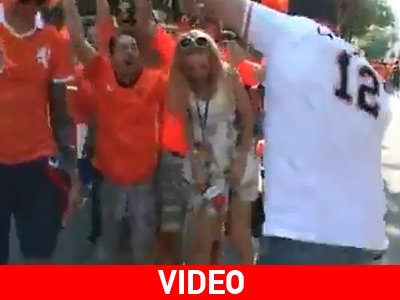 Η Ουκρανή ρεπόρτερ και οι Ολλανδοί