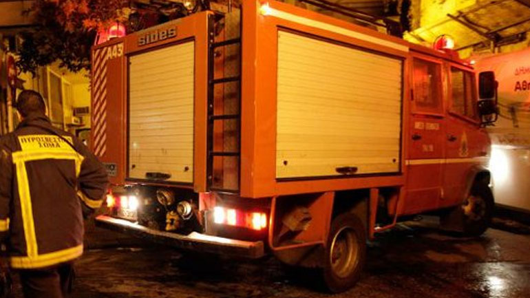 Κάηκαν ολοσχερώς δύο Ι.Χ. στο Ωραιόκαστρο