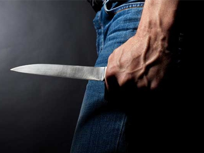 Χαλκίδα: Παραδόθηκε ο 48χρονος που μαχαίρωσε δύο άτομα Χαλκίδα: Παραδόθηκε ο 48χρονος που μαχαίρωσε δύο άτομα