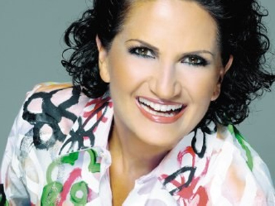 Άλκηστις Πρωτοψάλτη: «Όλα κρέμονται σε μια υπέροχη κλωστή»