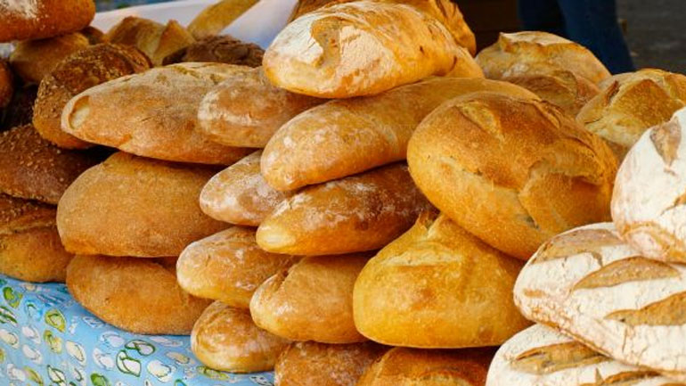 Στον Λευκό Πύργο οι αρτοποιοί της Θεσσαλονίκης για τους πρόσφυγες