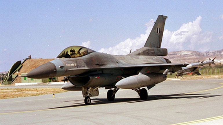 Ισχυρός κρότος αναστάτωσε το Βόλο