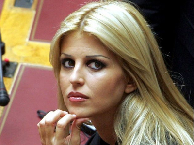 Έλενα Ράπτη: «Εκτονώνομαι με σιωπή»