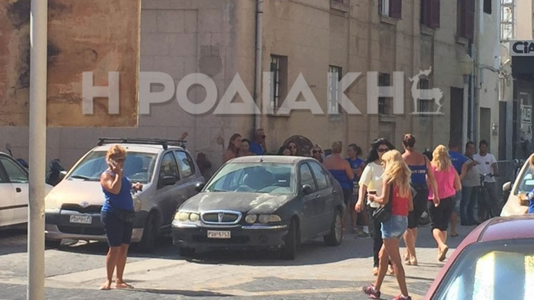 Ρόδος: Συμπλοκή ενδιαφερόμενων στις δημοπρασίες για τις παραλίες