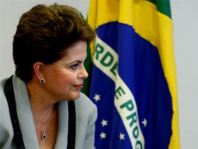 Βραζιλία: Μπροστά η Ρούσεφ με 51,2%