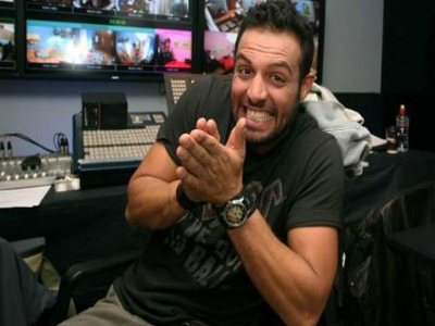 Ο Σάββας παίρνει σβάρνα τις παραλίες