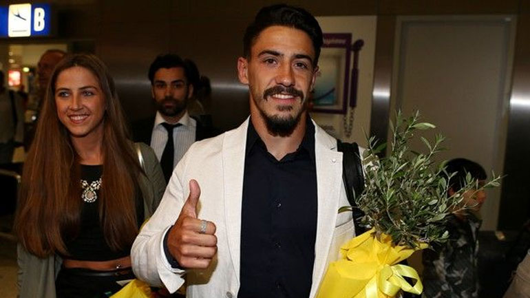 Μελισσανίδης σε Σιμόες: «Η ΑΕΚ πρώτη στην Ελλάδα»