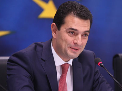 Σκρέκας: «Είναι η ώρα των επενδύσεων»