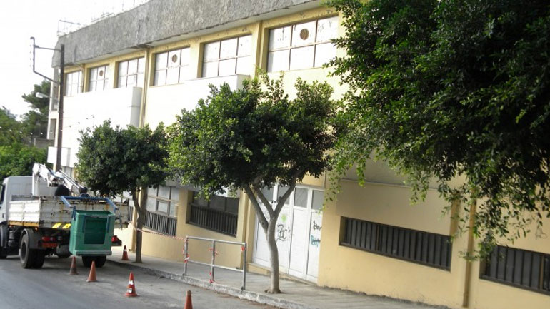 Σε εξέλιξη συντηρήσεις και επισκευές σχολείων στον Άγιο Νικόλαο