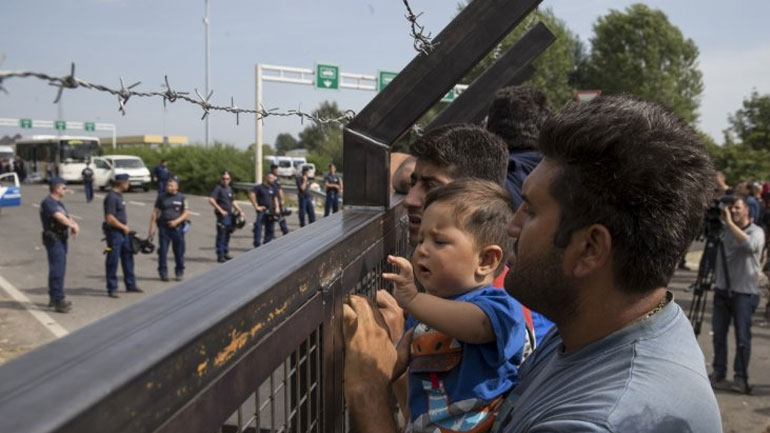 Συνεχίζουν να φτάνουν πρόσφυγες στα σύνορα Κροατίας- Ουγγαρίας