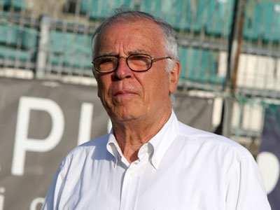 Θεοδωρίδης: «Ας παίζει διαιτητής ο Αλαφούζος»