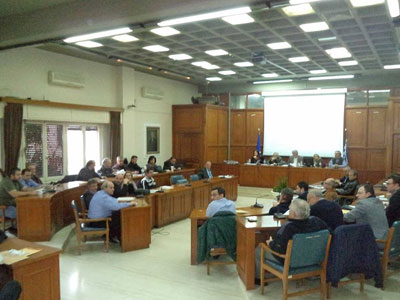 Τρίκαλα: «Παγώνουν» οι μαθητές στα σχολεία λόγω εξοικονόμησης πετρελαίου Τρίκαλα: «Παγώνουν» οι μαθητές στα σχολεία λόγω εξοικονόμησης πετρελαίου