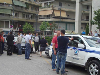 Τρίκαλα: Τηλεφώνημα για βόμβες σε ΔΟΥ και δικαστήρια