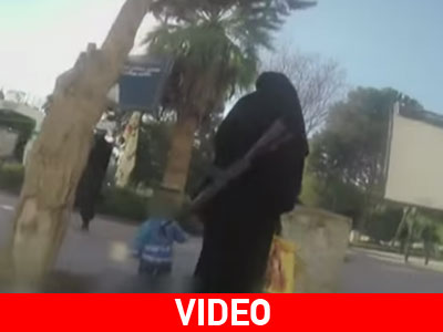 Συρία: Κρυφή ματιά στην καθημερινότητα μιας πόλης των τζιχαντιστών