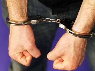 Δυο συλλήψεις στα Τρίκαλα για εκκρεμείς δικαστικές αποφάσεις