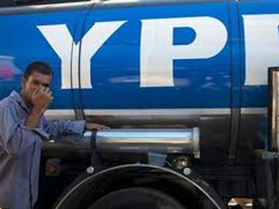 Αργεντινή: Ο κόσμος υπέρ της εθνικοποίησης του πετρελαίου Αργεντινή: Ο κόσμος υπέρ της εθνικοποίησης του πετρελαίου