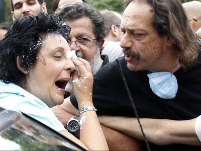 Γιαούρτωσαν τη Λιάνα